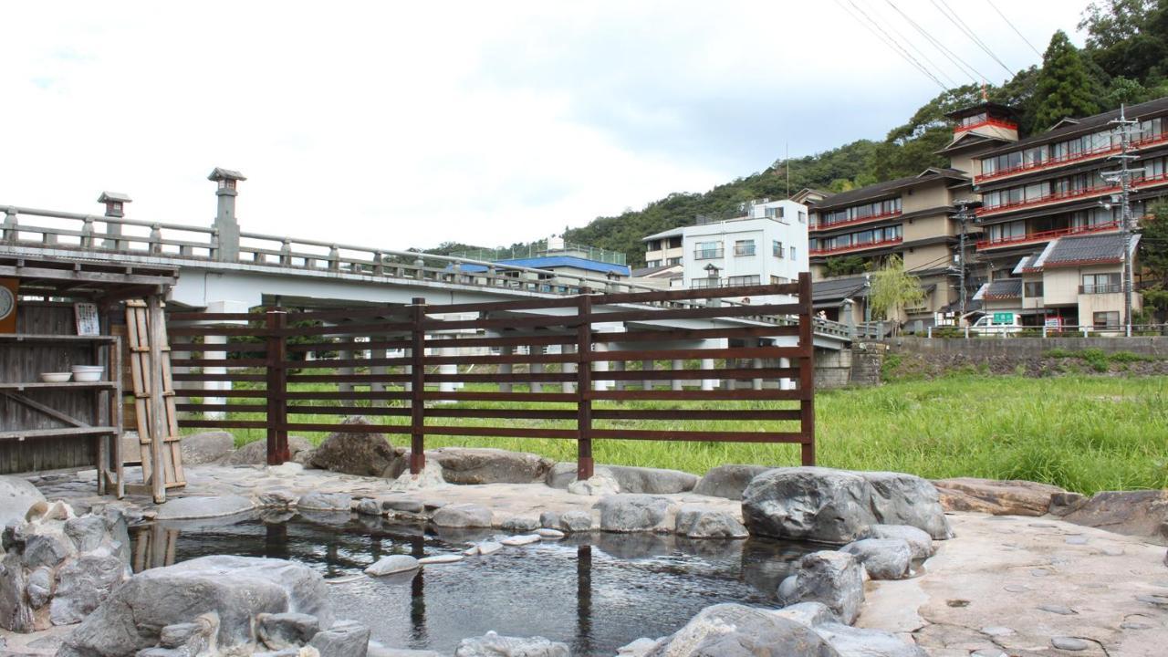Mansuirou Hotel Misasa Екстериор снимка